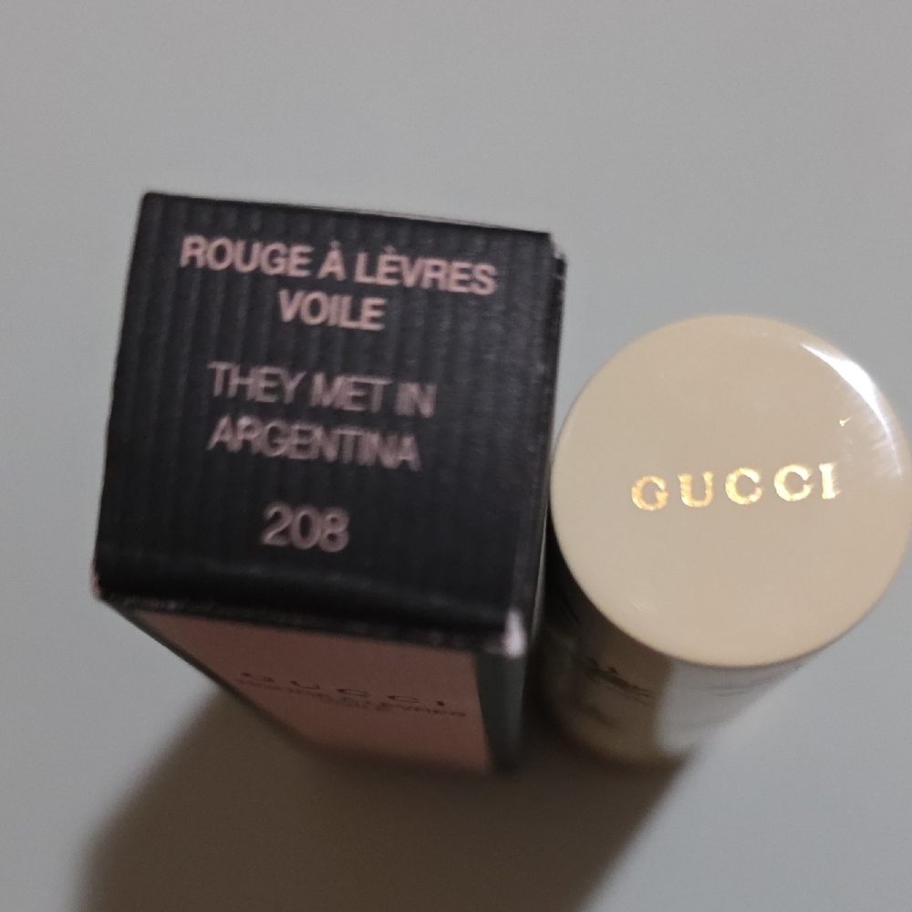 New~ Gucci Rouge à Lèvres Voile Lipstick - 208 They Met In Argentina - Picture 10 of 17